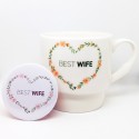Порцеланска шолја со натпис "Best Wife" или "Best Husband"